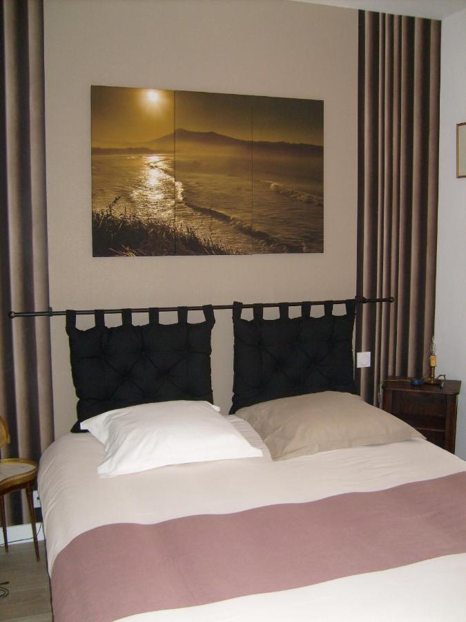 Maison Des Isles Saint-Hilaire-du-Harcouët 外观 照片